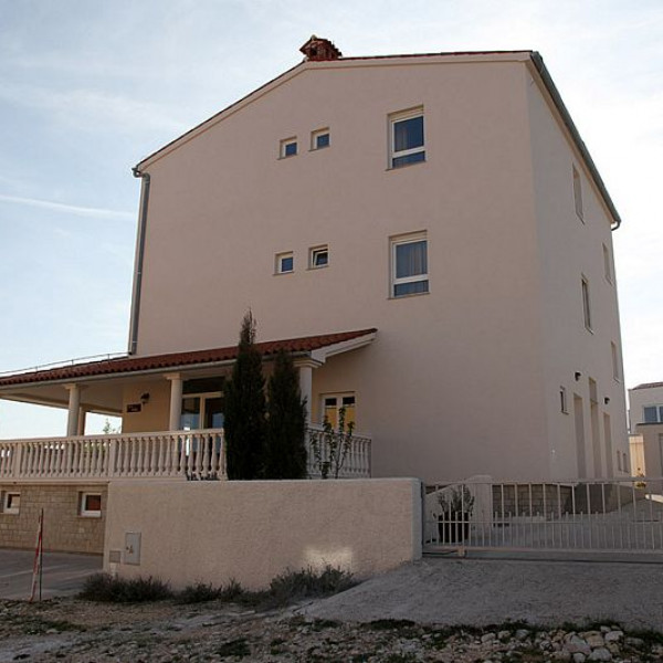 Das Wohnzimmer, House Palma, Vacation Pula - Haus Palma mit beheiztem Pool und Panorama mit zwei Wohnungen Ližnjan